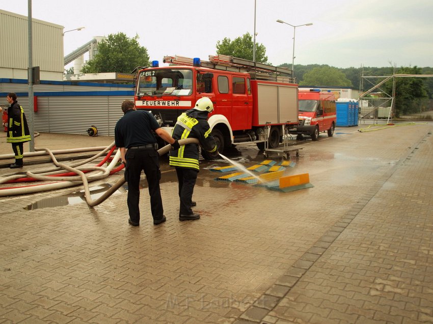 Feuer5 Koeln Niehl GVG Geestemuenderstr P981.JPG
